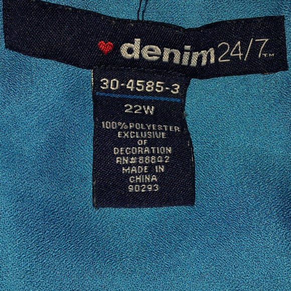 Love Denim 24/7 Women’s 22W Shear Batwing Blouse - Picture 9 of 13